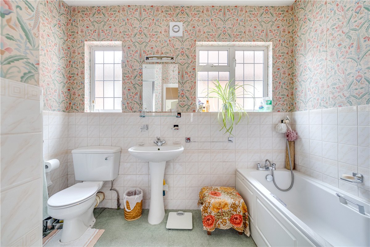 4 bedroom house, West Hill Road, London SW18 - Sold