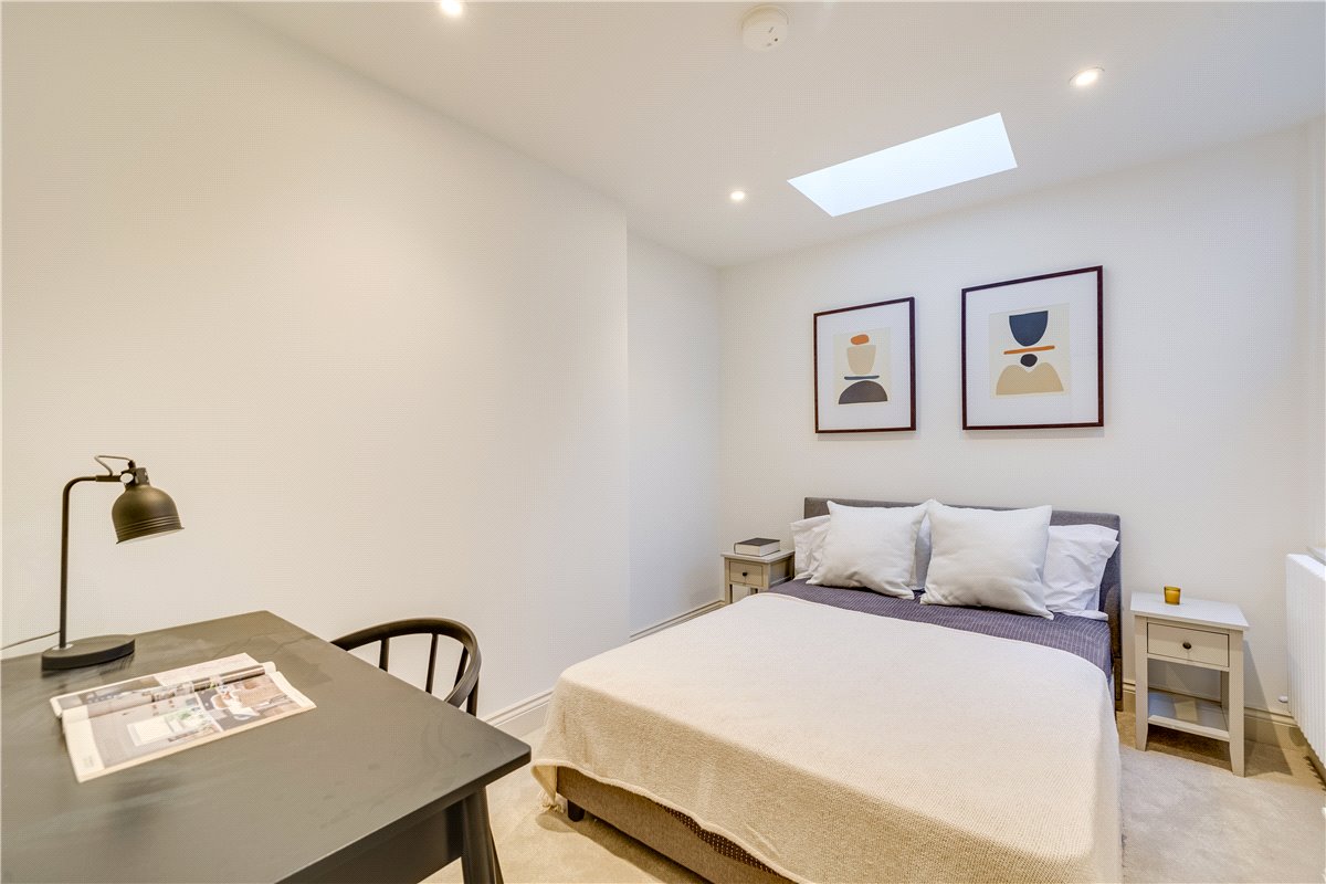 2 bedroom flat, Quicks Road, London SW19 - Sold