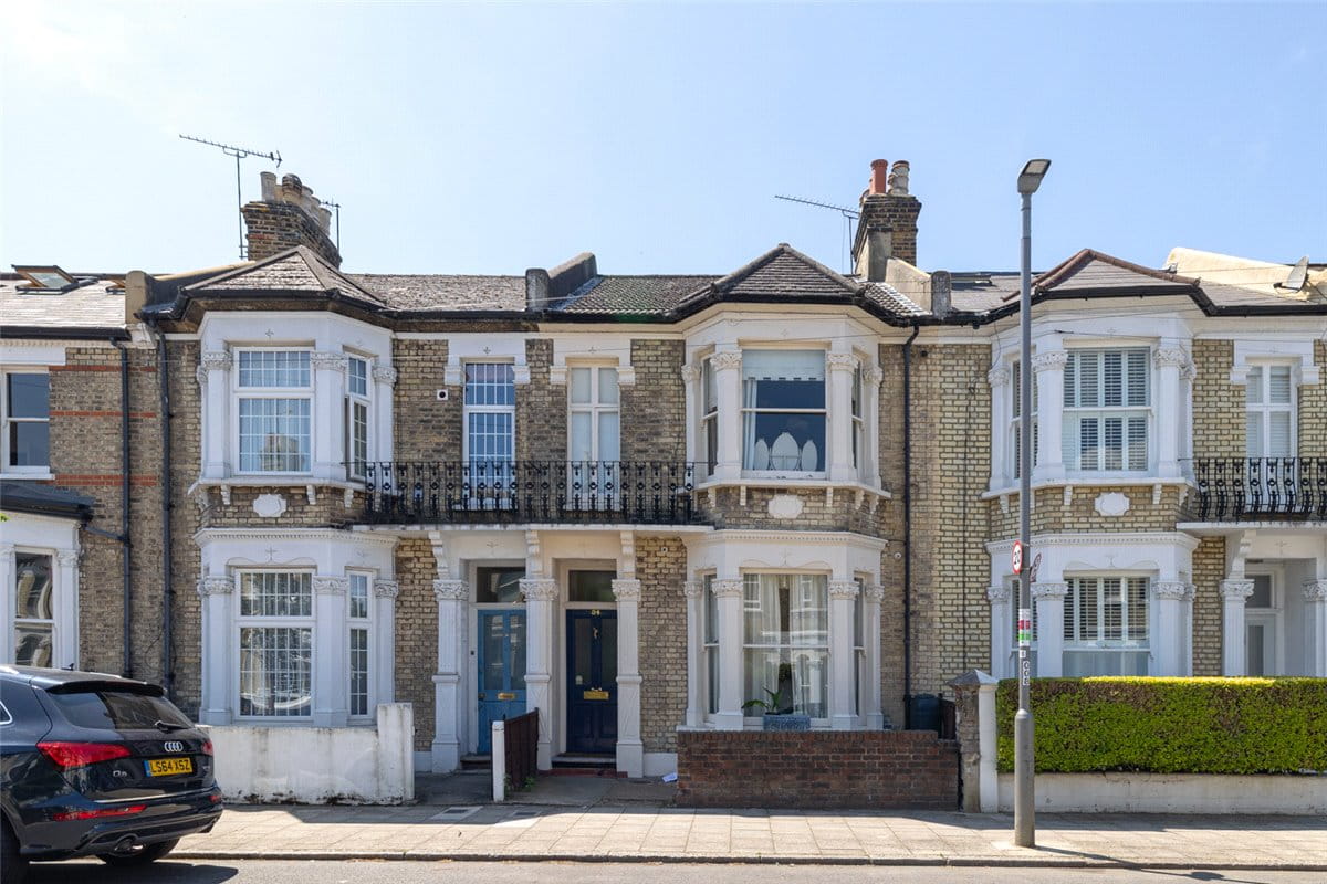 4 bedroom house, Ringford Road, London SW18 - Sold STC