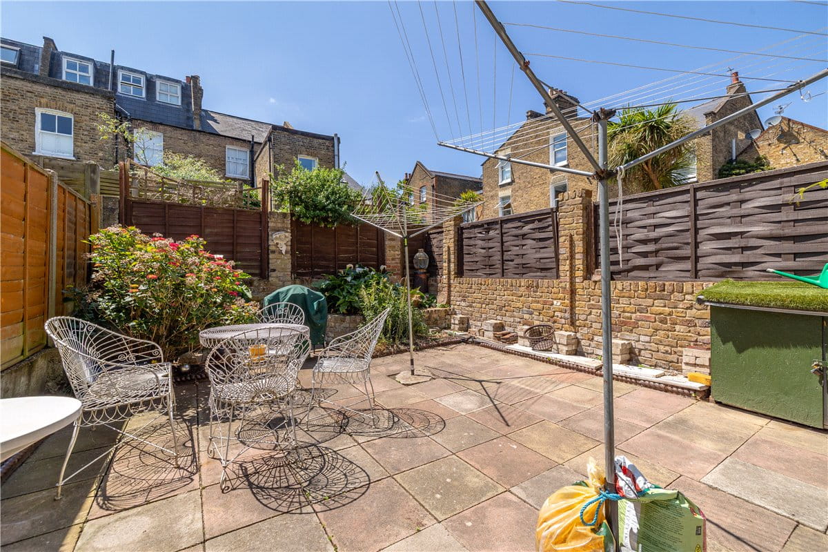 4 bedroom house, Ringford Road, London SW18 - Sold STC