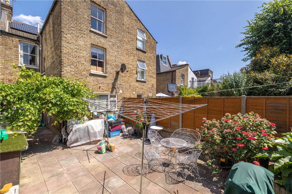 4 bedroom house, Ringford Road, London SW18 - Sold STC