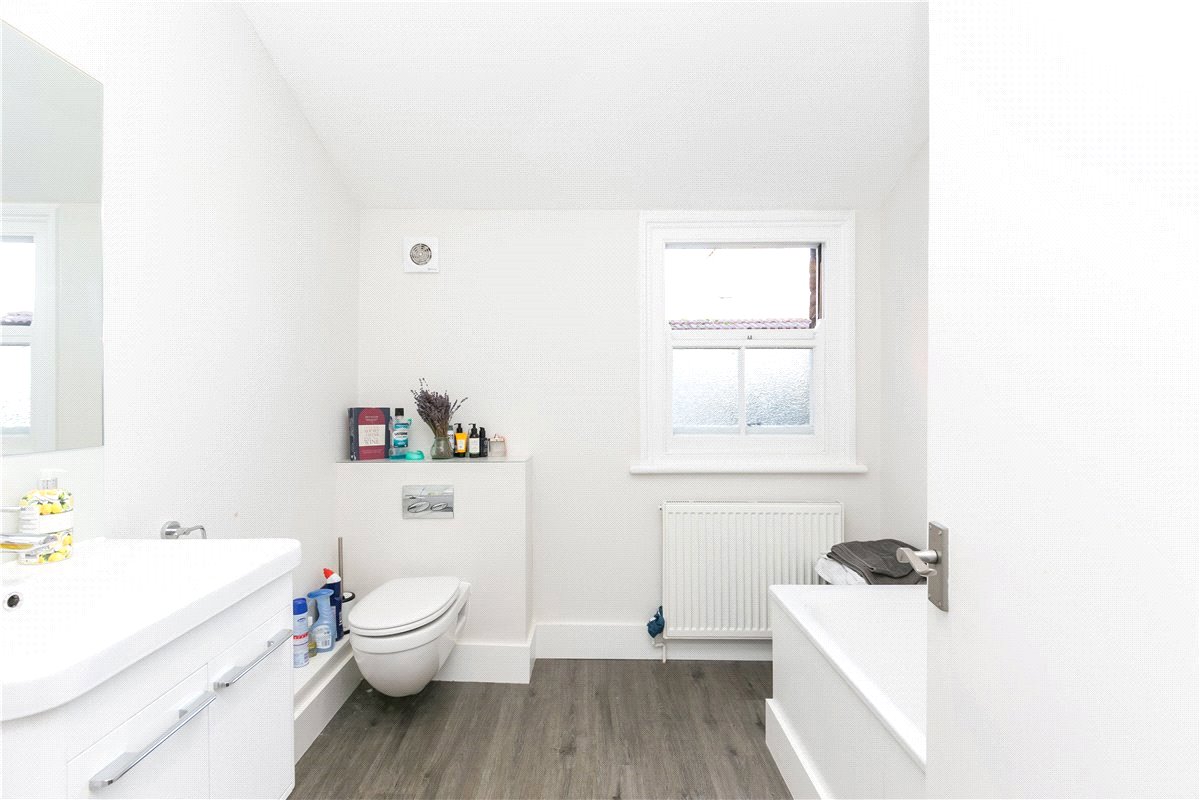 1 bedroom flat, Cromford Road, London SW18 - Sold STC