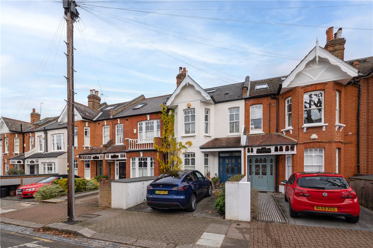4 bedroom house, Elborough Street, London SW18 - Sold STC
