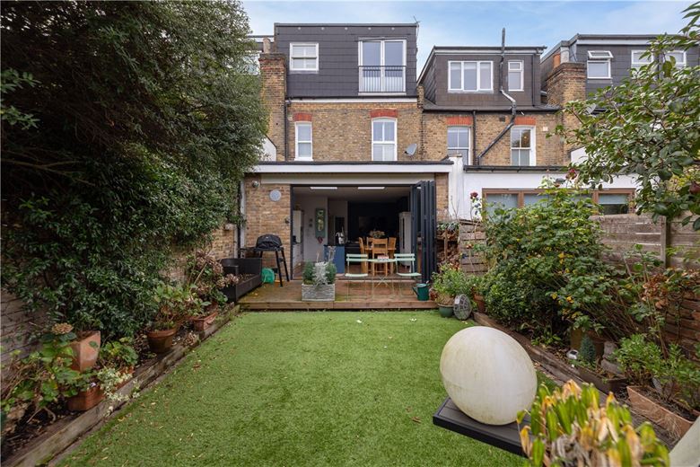 4 bedroom house, Elborough Street, London SW18 - Sold STC