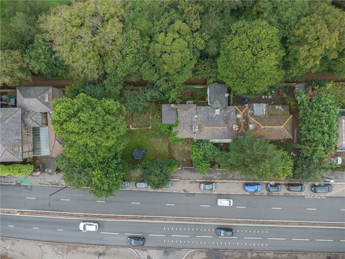  bedroom , Roehampton Vale, London SW15 - Available