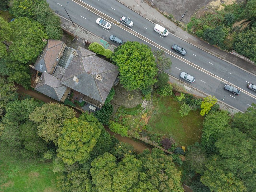  bedroom , Roehampton Vale, London SW15 - Available