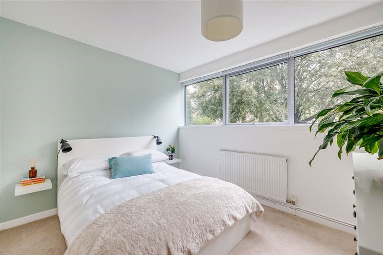 2 bedroom maisonette, Claudia Place, London SW19 - Sold STC