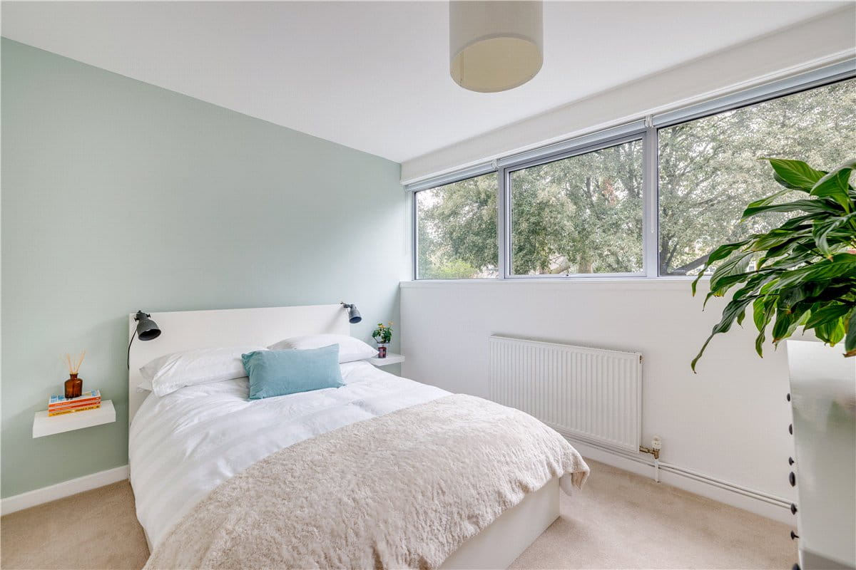 2 bedroom maisonette, Claudia Place, London SW19 - Sold STC