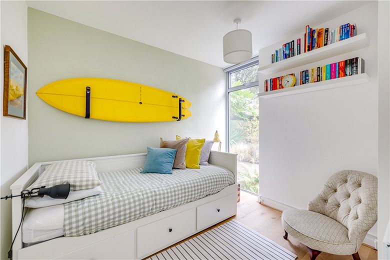 2 bedroom maisonette, Claudia Place, London SW19 - Sold STC