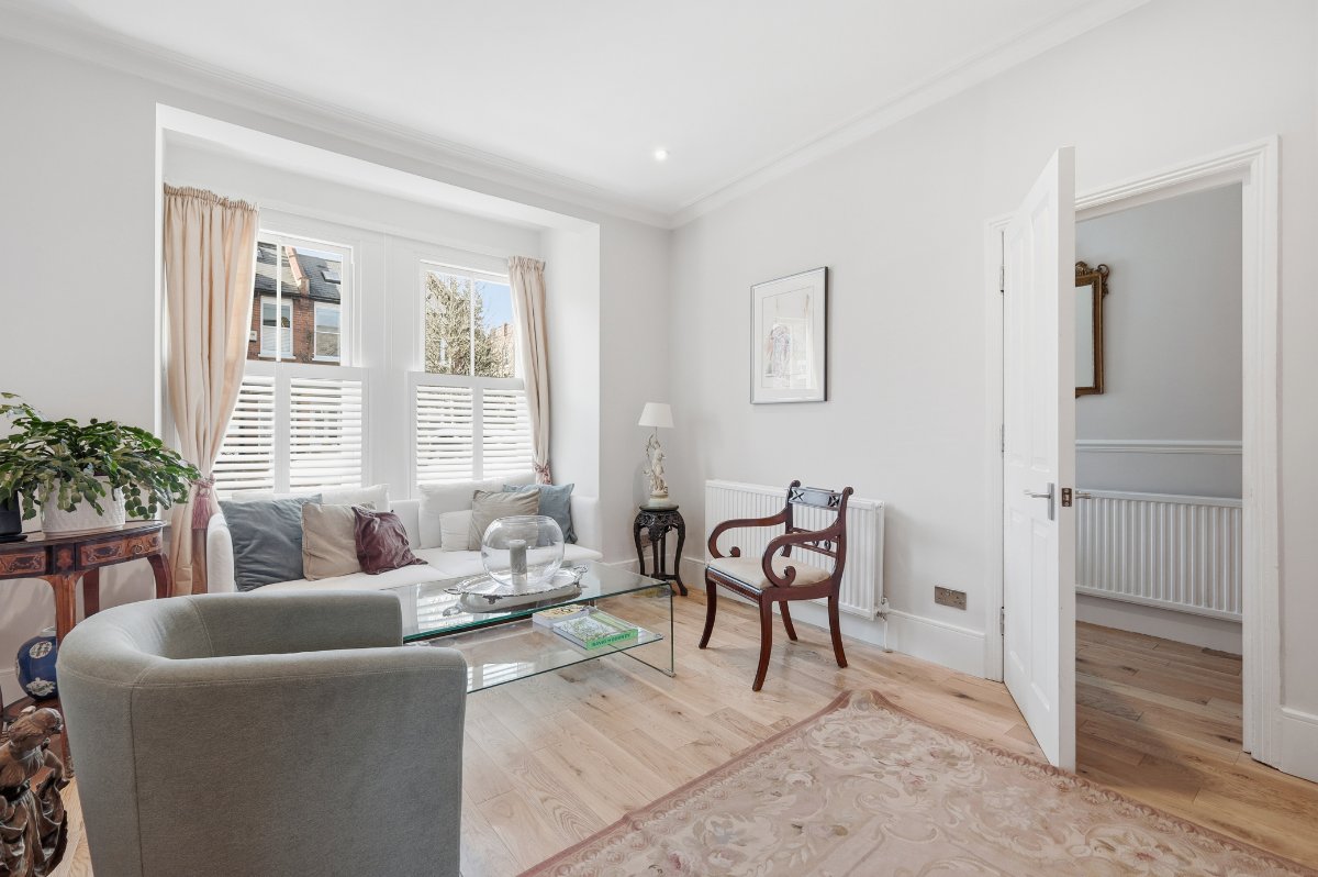 5 bedroom house, Second Avenue, London SW14 - Sold STC