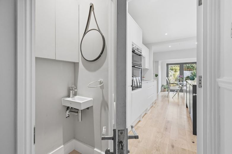 5 bedroom house, Second Avenue, London SW14 - Sold STC