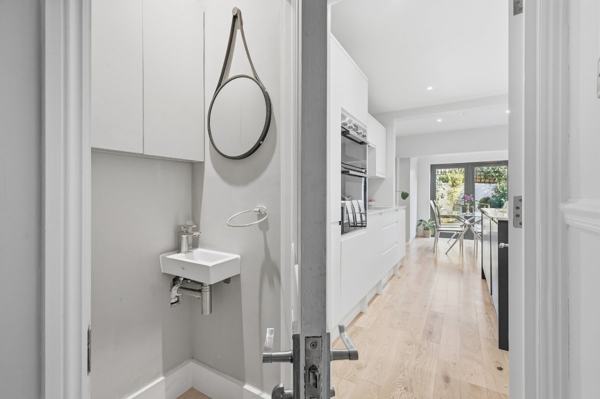 5 bedroom house, Second Avenue, London SW14 - Sold STC