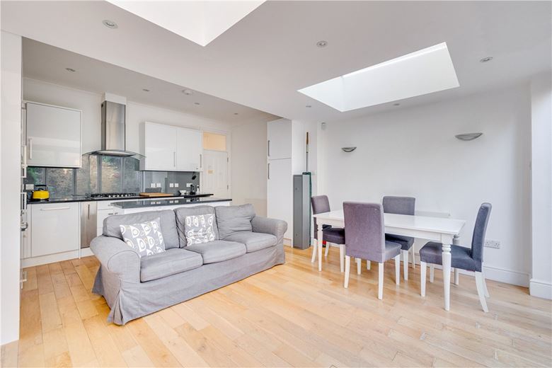 3 bedroom house, Brookwood Road, London SW18 - Sold