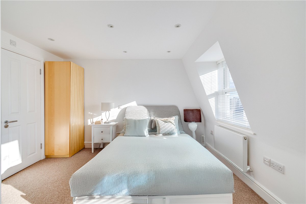 3 bedroom house, Brookwood Road, London SW18 - Sold