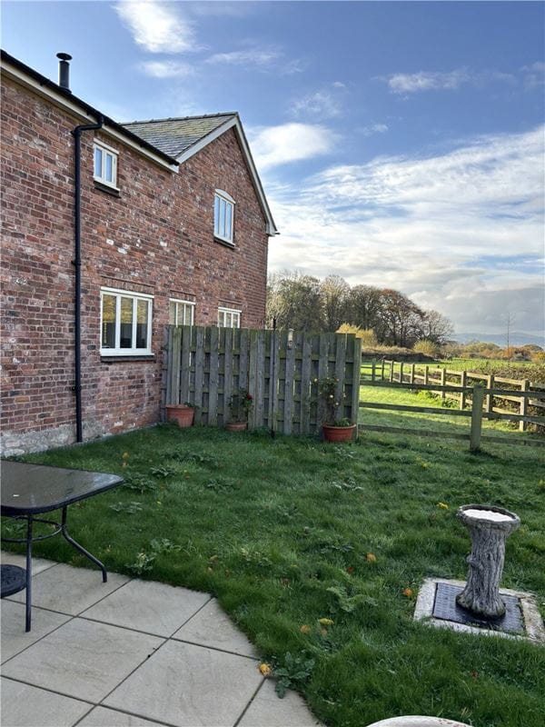 3 bedroom house, Pentre Lane, Rhuddlan LL18 - Available