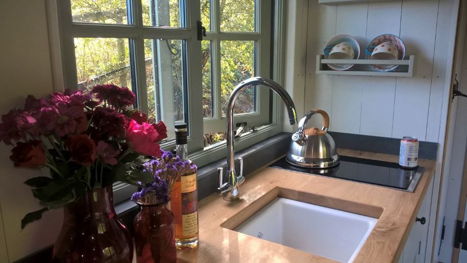 7 bedroom house, School Lane, Compton Dundon TA11 - Available