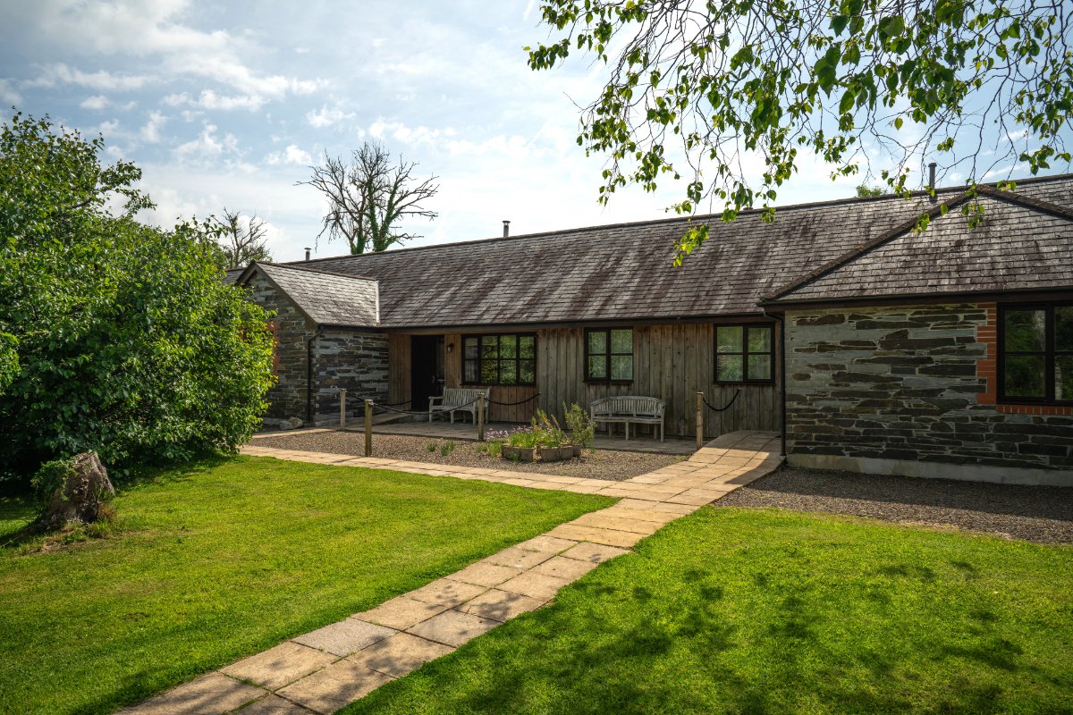 5 bedroom house, Liskeard Road, Callington PL17 - Available