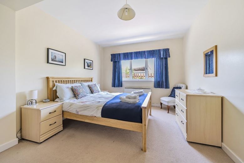 6 bedroom house, Glastonbury Road, Meare BA6 - Available