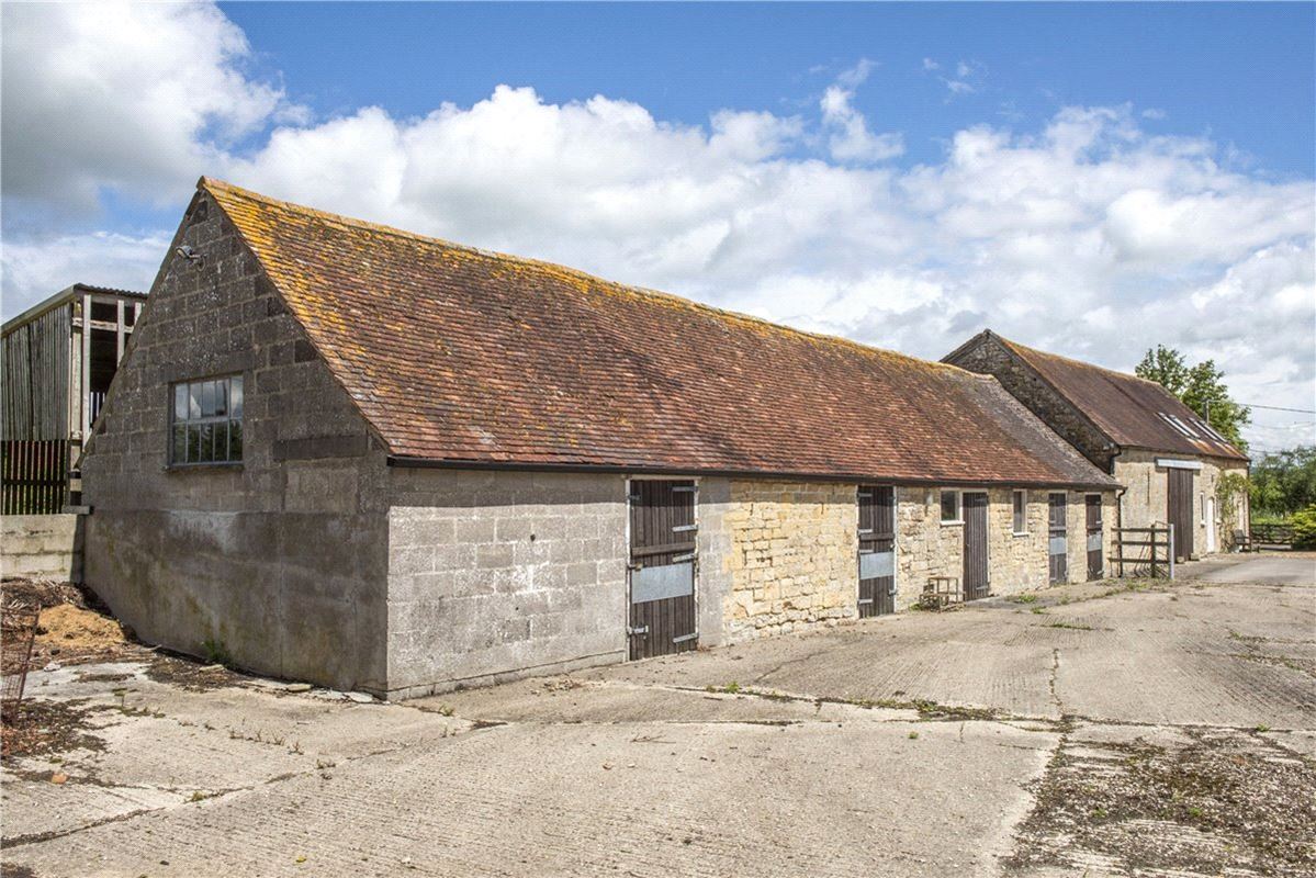  bedroom house, Moorside, Sturminster Newton DT10 - Available