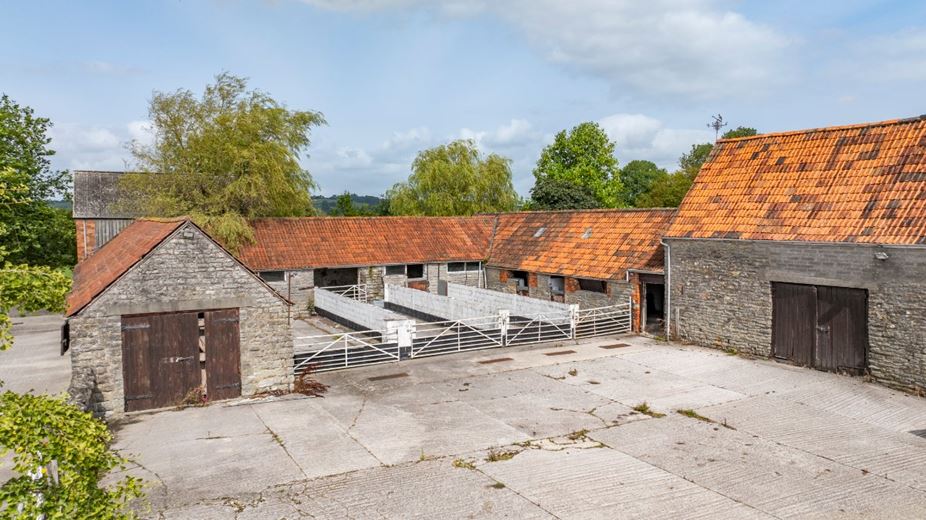60 acres House, Manor Farm, Alhampton BA4 - Sold
