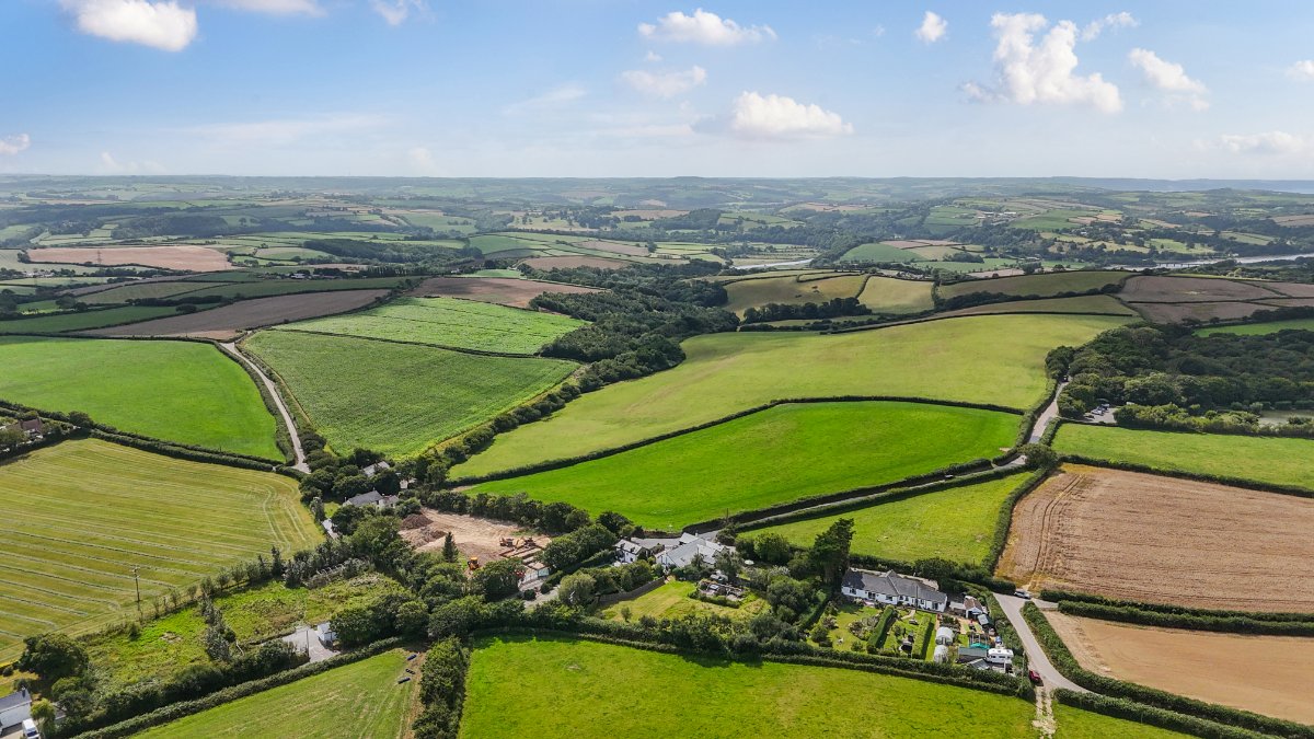  bedroom house, Gammaton, Bideford EX39 - Available