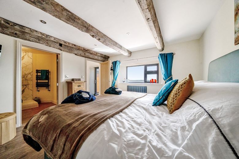 7 bedroom house, St. Weonards, Hereford HR2 - Available