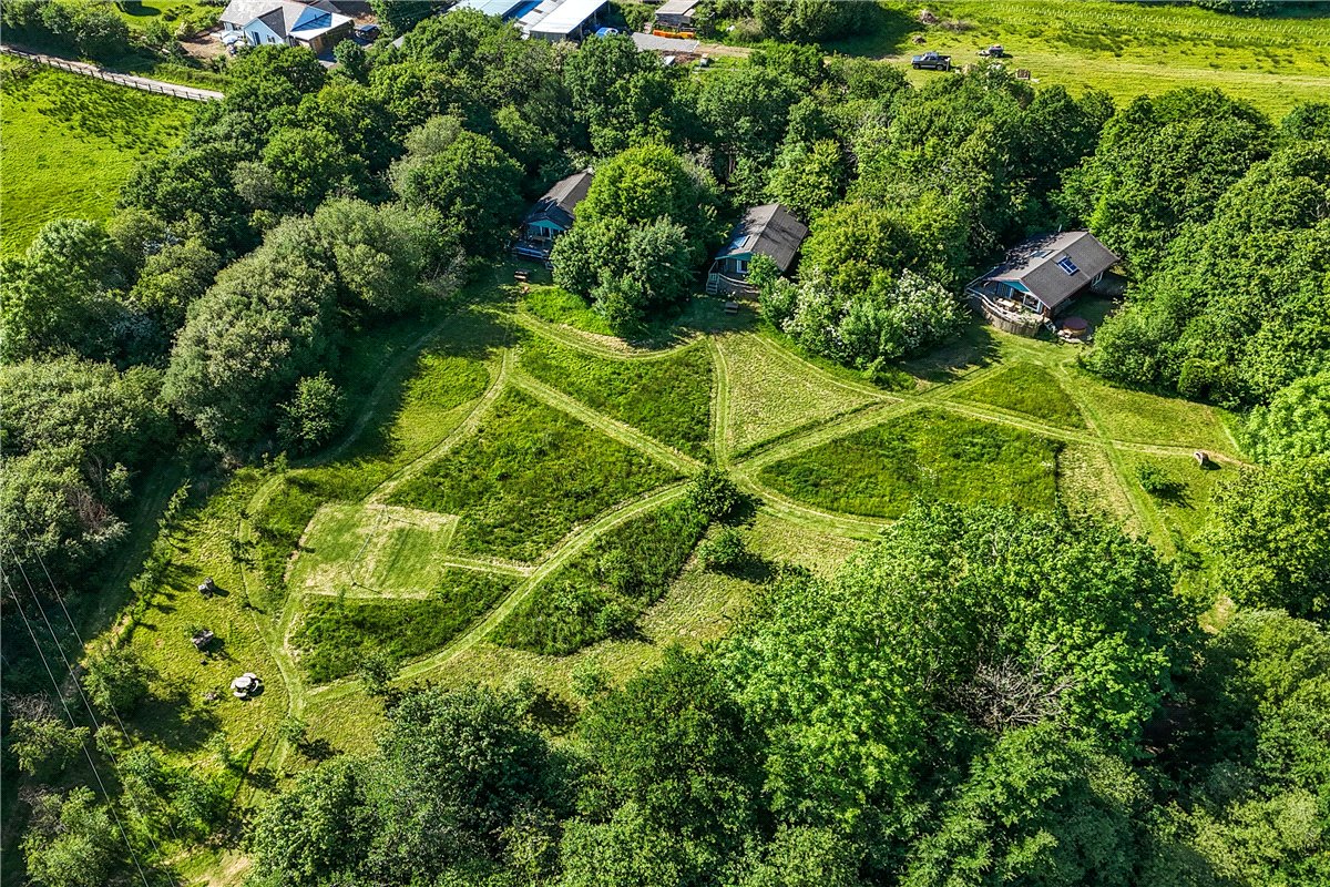 21.1 acres House, Winkleigh, Devon EX19 - Available