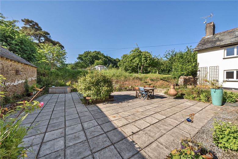 21.1 acres House, Winkleigh, Devon EX19 - Available