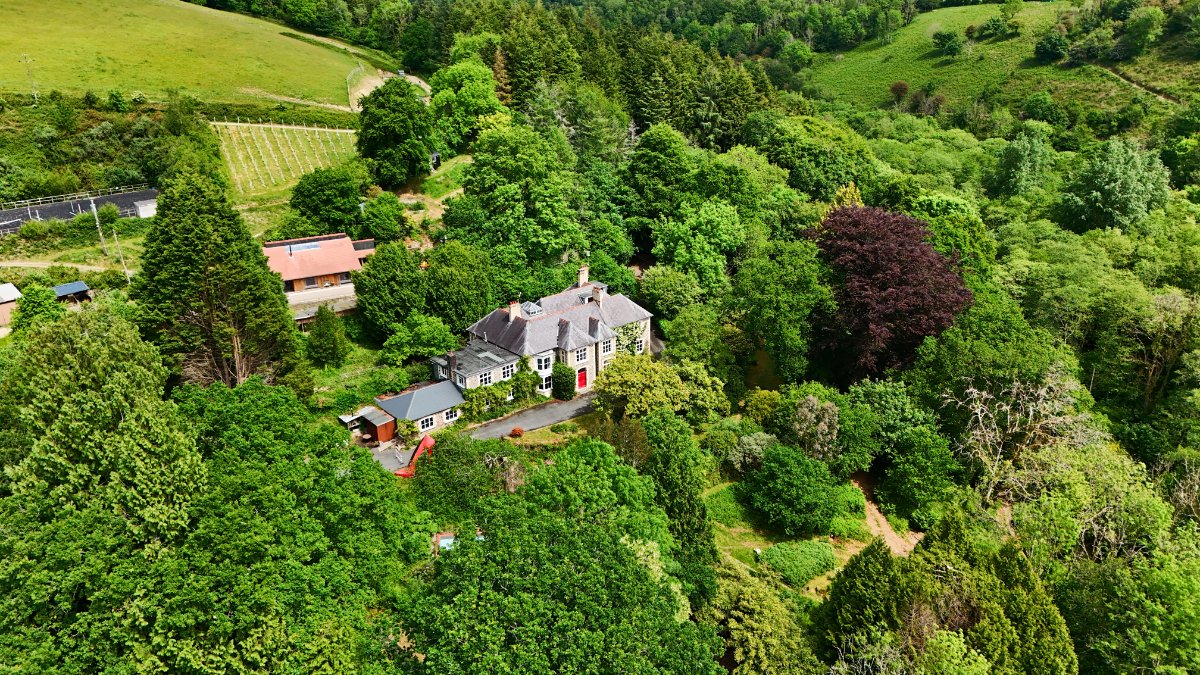 17.7 acres Country Estate, Muddiford, Barnstaple EX31 - Available