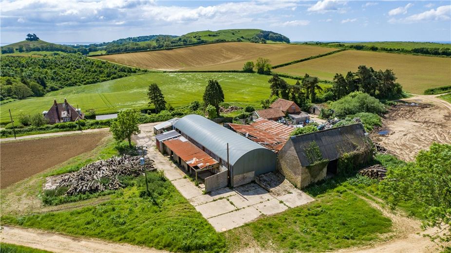 258 acres House, Symondsbury, Bridport DT6 - Available