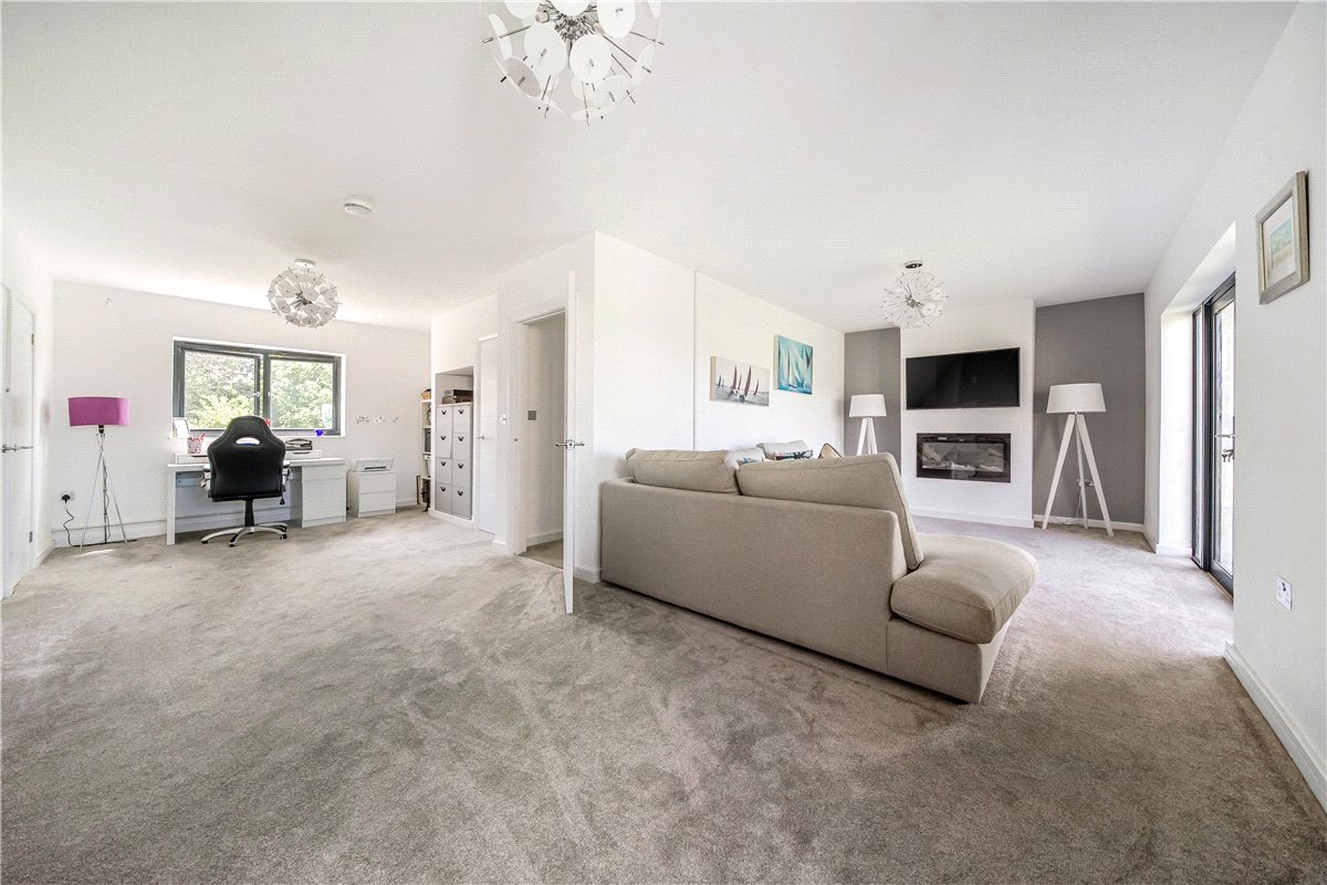 8.7 acres House, Lower Weare, Axbridge BS26 - Available