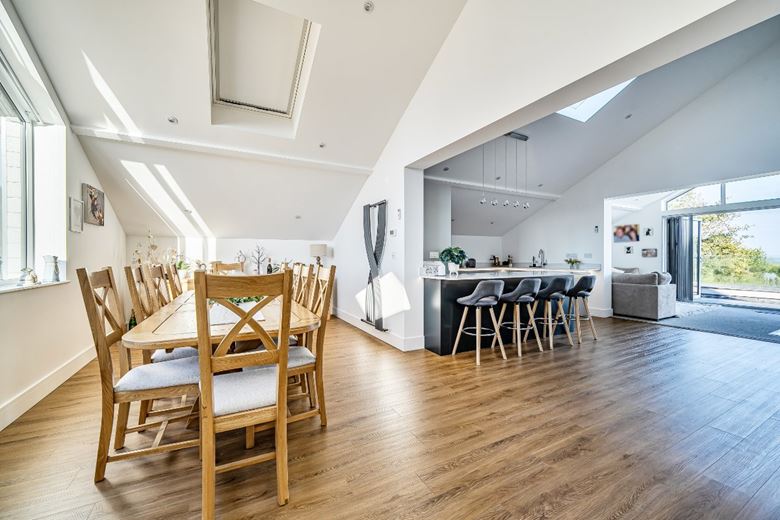 5 bedroom house, St. Breock, Wadebridge PL27 - Available