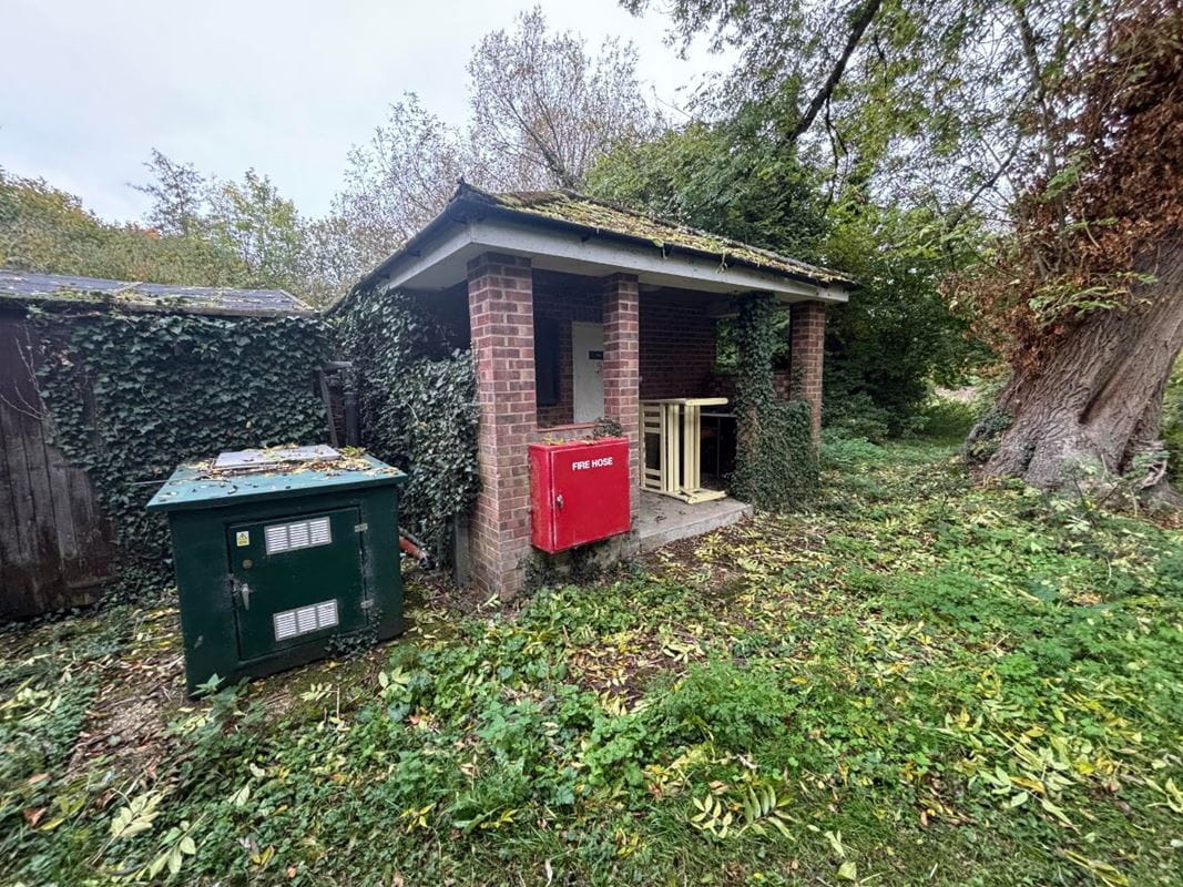  Land, Hurley Lock, Hurley SL6 - Available