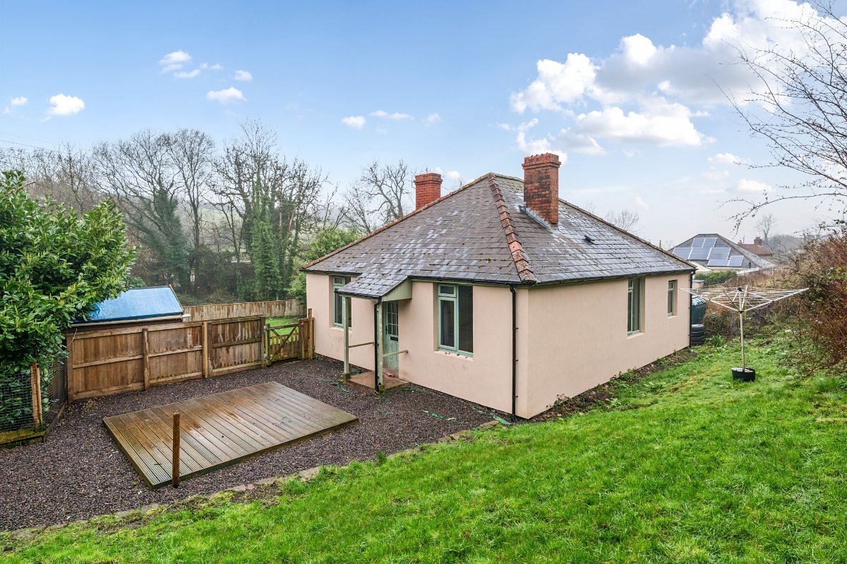 3 bedroom bungalow, Mendip Road, Stoke St. Michael BA3 - Let Agreed