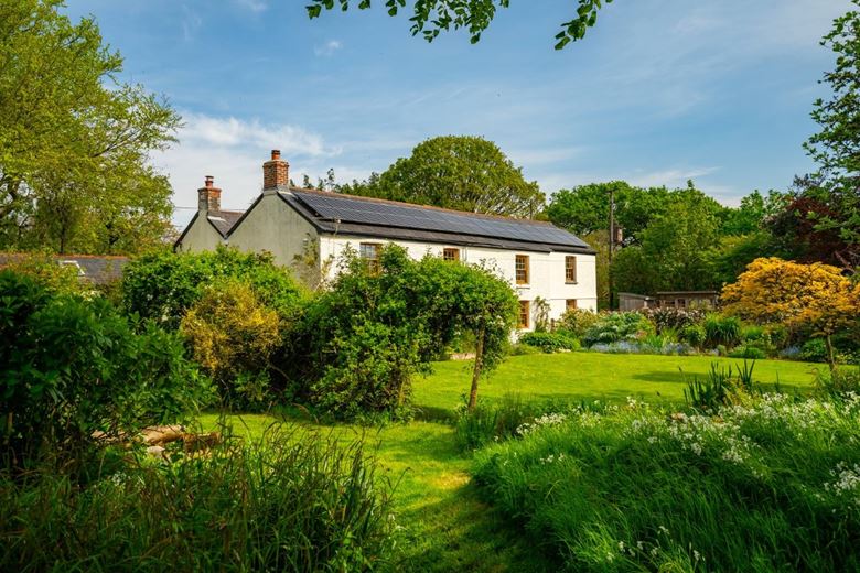 5.9 acres Farm, Pulla Cross, Truro TR4 - Sold STC