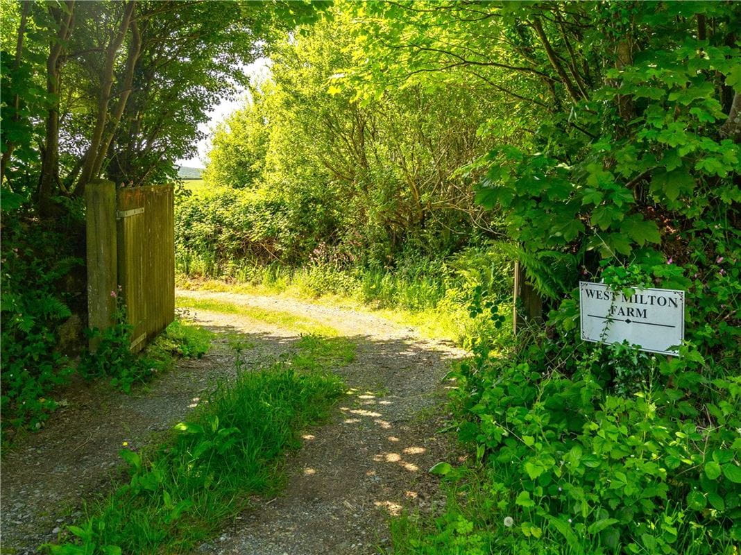 9.7 acres House, Woodford, Bude EX23 - Available