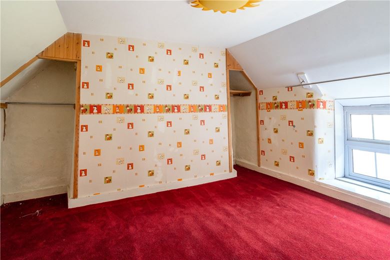 4.4 acres House, Grampound Road, Truro TR2 - Available