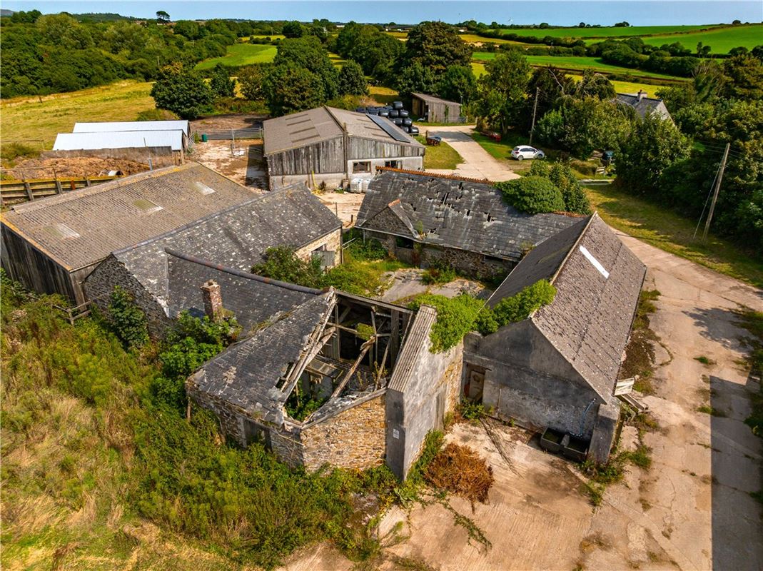 4.4 acres House, Grampound Road, Truro TR2 - Available