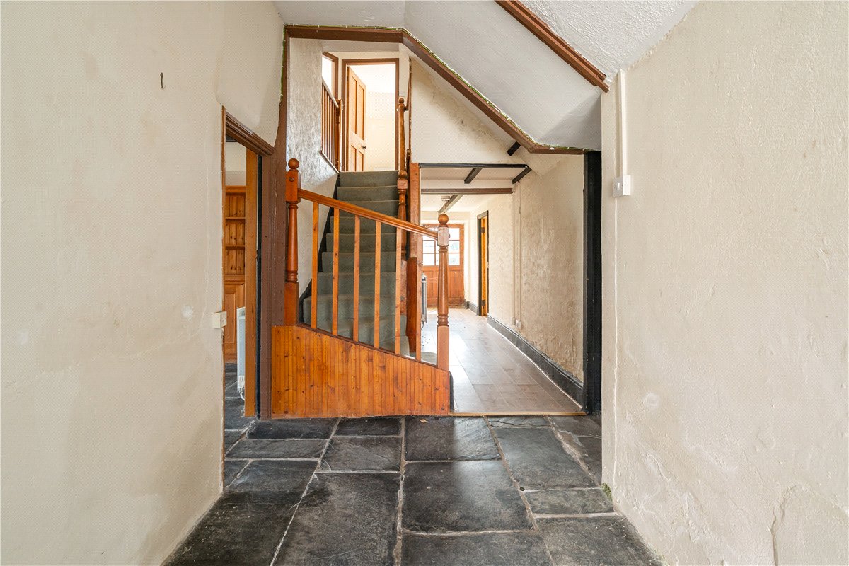 4.4 acres House, Grampound Road, Truro TR2 - Available