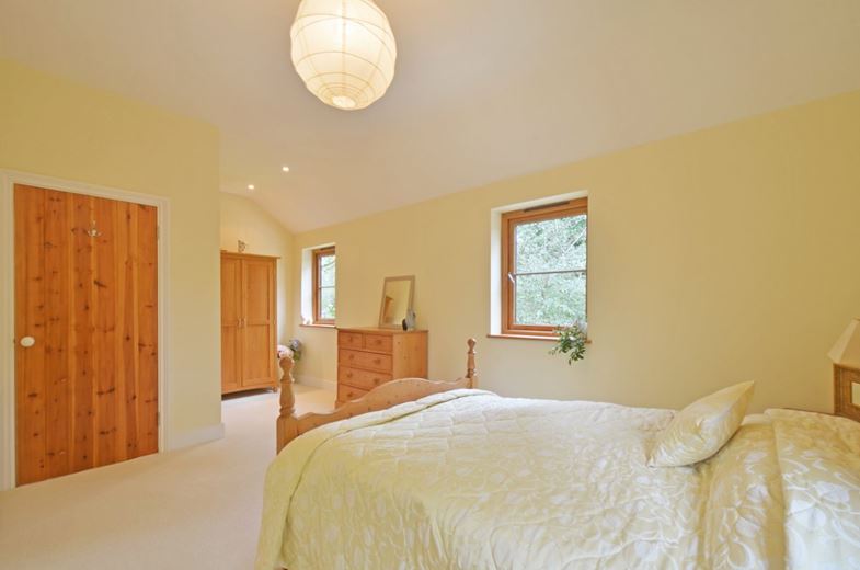 6.8 acres Farm, Hale Mills, Twelveheads TR4 - Available