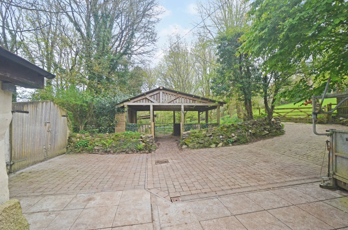 6.8 acres Farm, Hale Mills, Twelveheads TR4 - Available