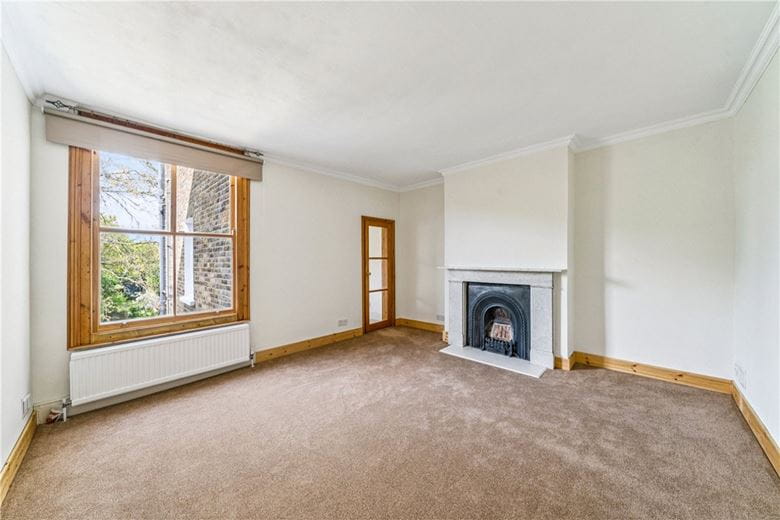 1 bedroom flat, Brodrick Road, London SW17 - Available