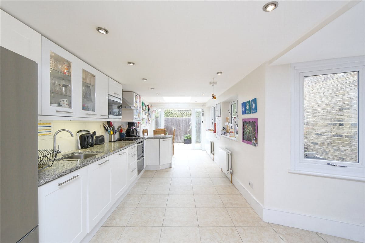3 bedroom house, Mandrake Road, London SW17