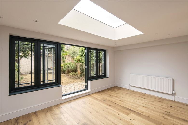 4 bedroom house, Wiseton Road, London SW17