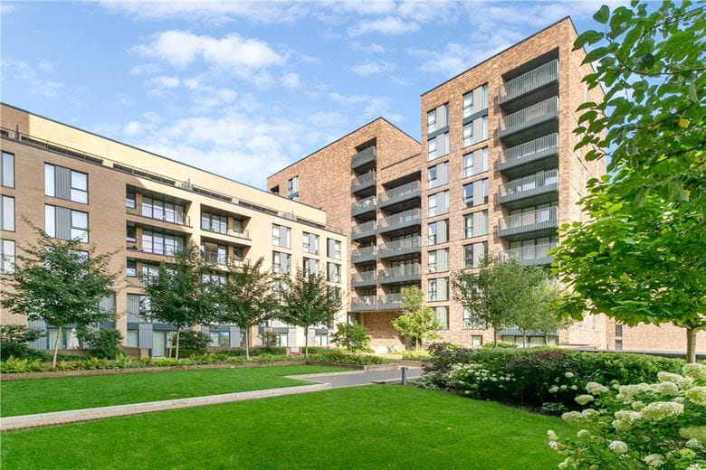 2 bedroom flat, Greyhound Parade, Wimbledon Grounds, London SW17 - Available