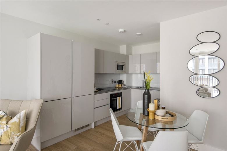 2 bedroom flat, Greyhound Parade, Wimbledon Grounds, London SW17 - Available