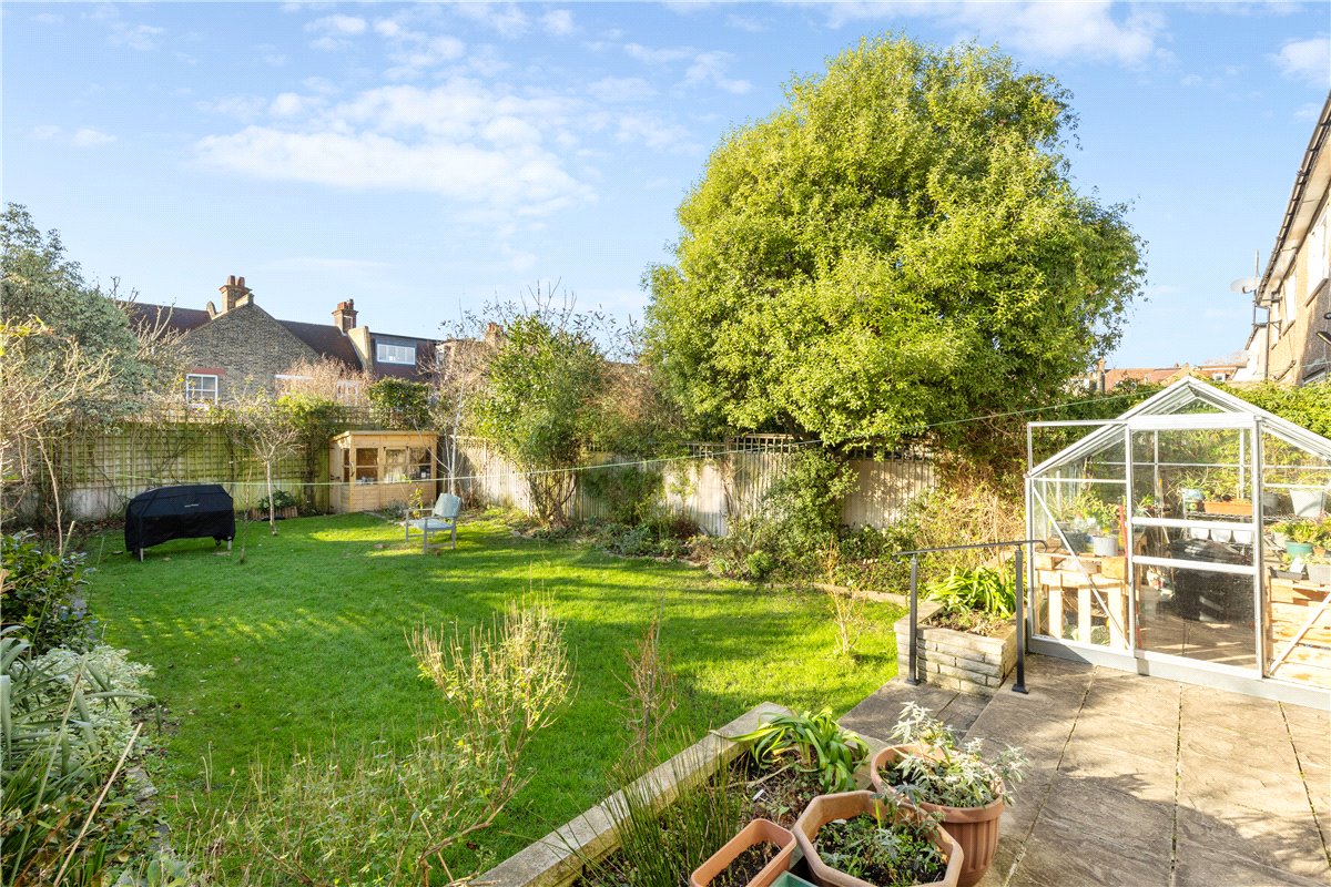 4 bedroom house, Titchwell Road, London SW18
