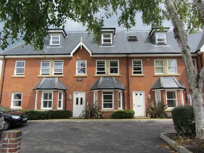 2 bedroom flat, Cranworth Road, Winchester SO22 - Let Agreed