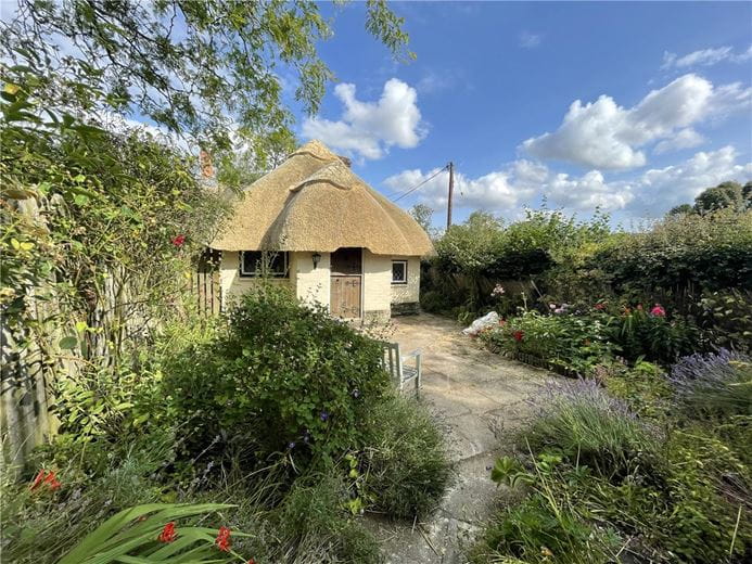 2 bedroom bungalow, Gangbridge Lane, St Mary Bourne SP11