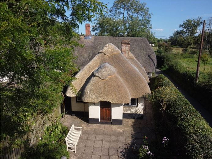 2 bedroom bungalow, Gangbridge Lane, St Mary Bourne SP11